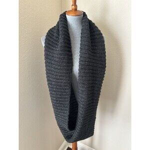 Calvin Klein Women's Black One Size Chunky Knit Infinity Loop Scarf - NWT